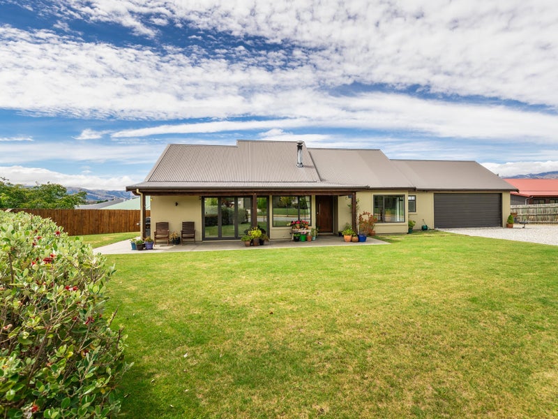 17 Frye Crescent, Albert Town, Wanaka - Carousel 1