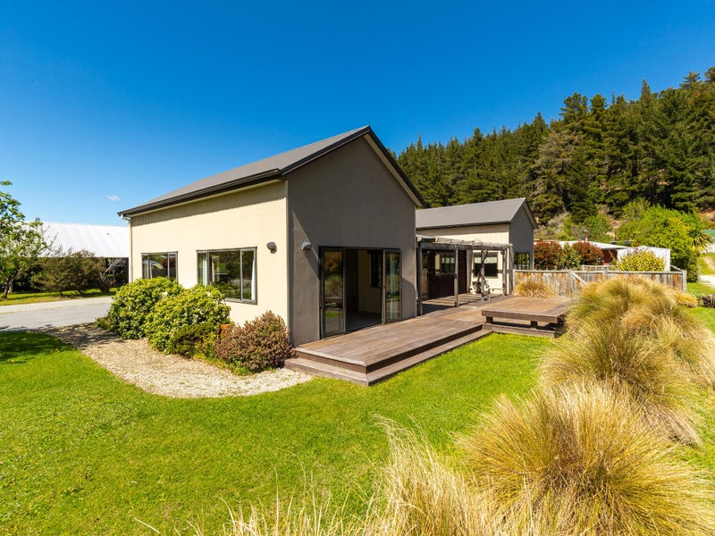 16 Kingan Road, Cromwell - Carousel 1