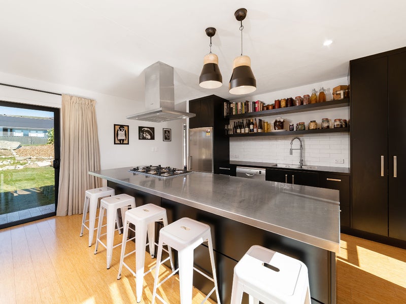 31 Alice Burn Drive, Luggate, Wānaka - Carousel 1