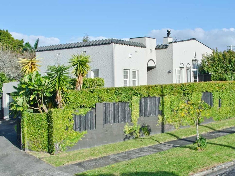 36 Columbia Road, Sandringham, Auckland - Carousel 1