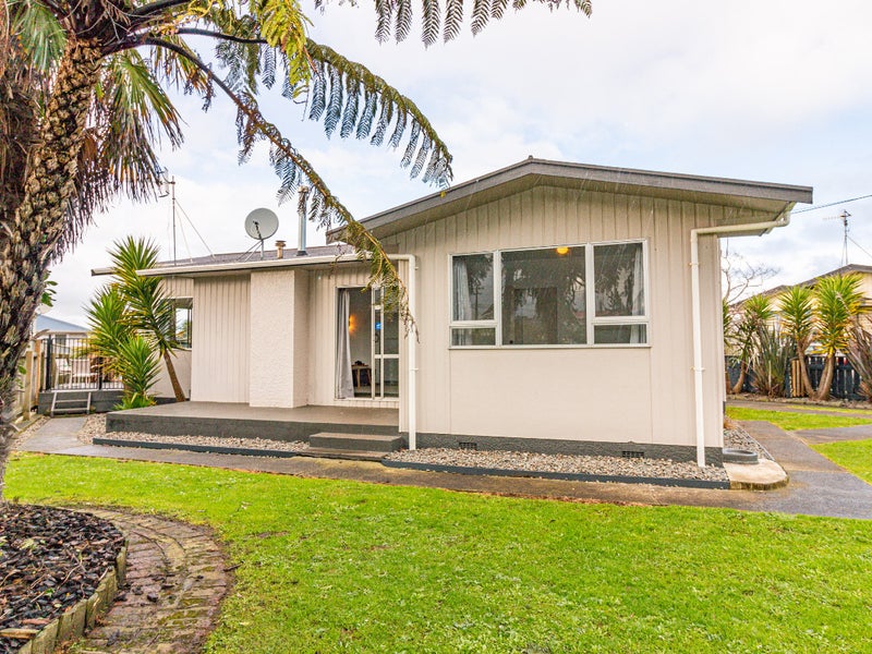 27 Sussex Road, Springvale, Whanganui - Carousel 1