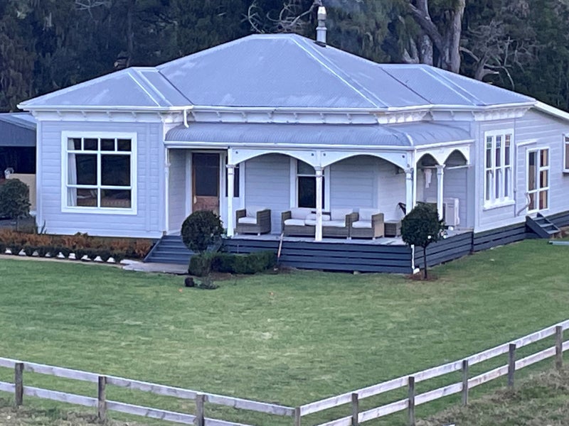 72 Veale Road, Ridgewood, New Plymouth - Carousel 1