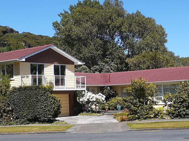 4 Cleary Street, Waterloo, Lower Hutt - Carousel 1