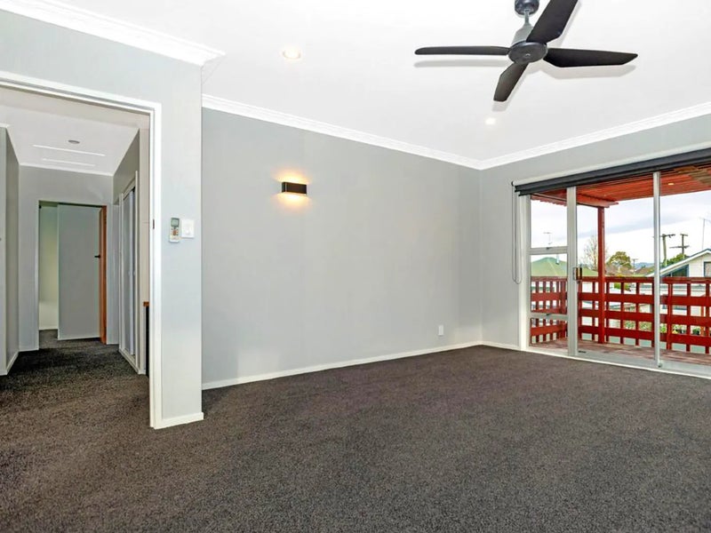 1/10 Queens Road, Elgin, Gisborne - Carousel 1