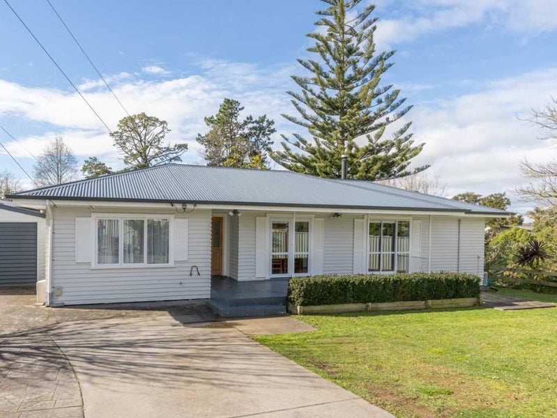 52 Pollen Crescent, Melville, Hamilton - Carousel 1