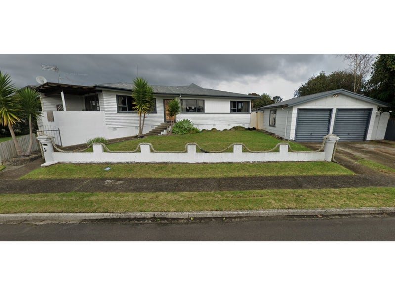1 Leonard Place, Gate Pa, Tauranga - Carousel 1