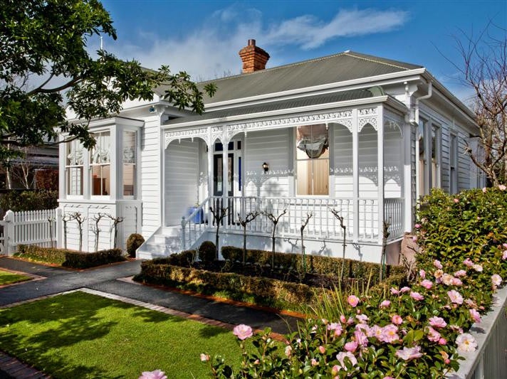 23 Tainui Road, Devonport, Auckland - Carousel 1