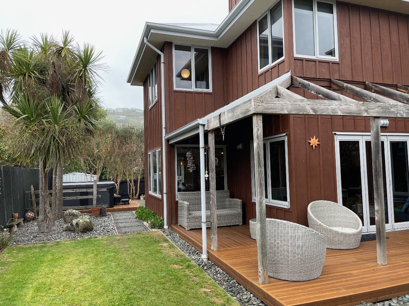 37A Wiggins Street, Sumner, Christchurch - Carousel 1