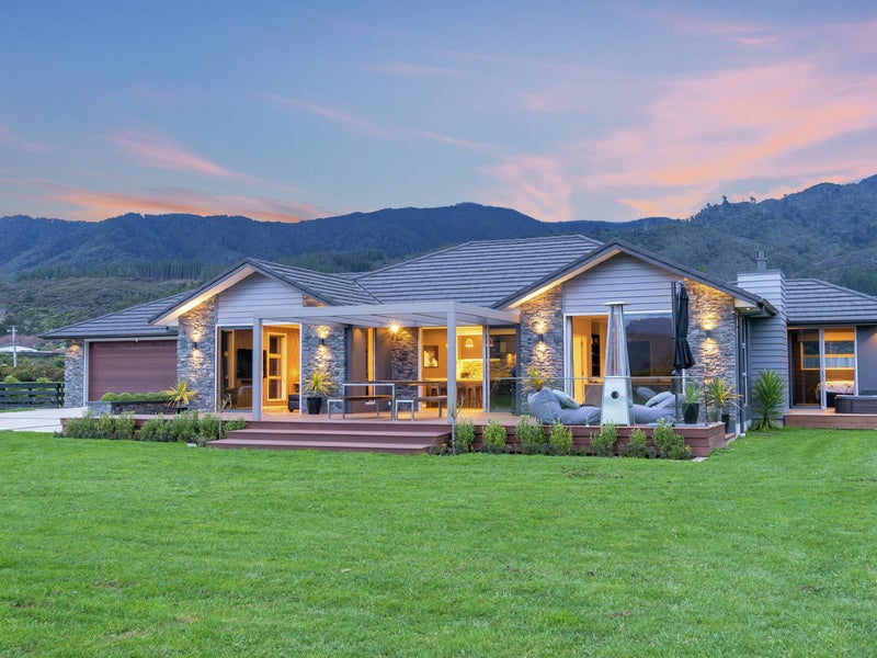 1164 Maymorn Road, Maymorn, Upper Hutt - Carousel 1