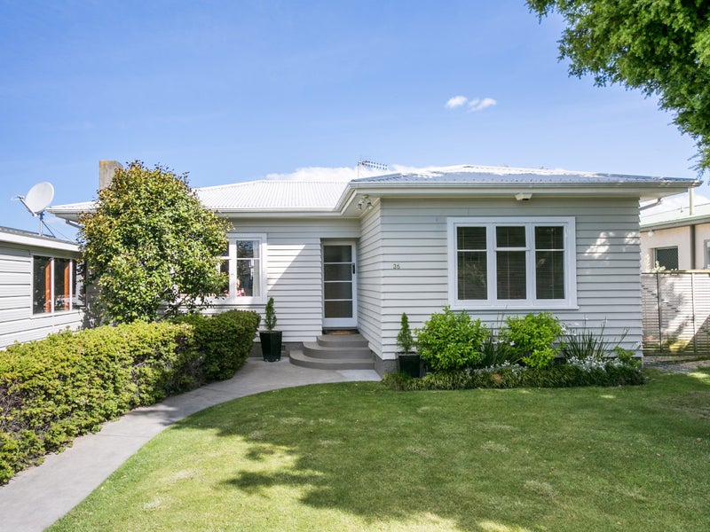 36 Anzac Avenue, Onekawa, Napier - Carousel 1