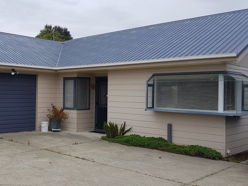 69 Roberts Line, Kelvin Grove, Palmerston North - Carousel 1
