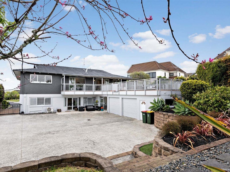 47 Pah Road, Cockle Bay, Auckland - Carousel 1