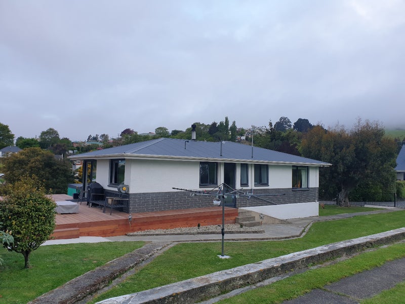 4C Edinburgh Street, Green Island, Dunedin - Carousel 1