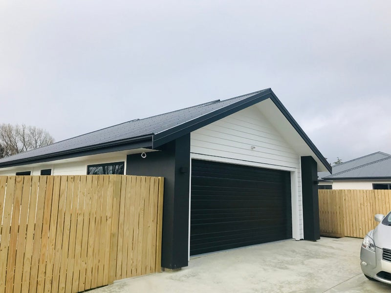 6B Serenity Crescent, Kelvin Grove, Palmerston North - Carousel 1