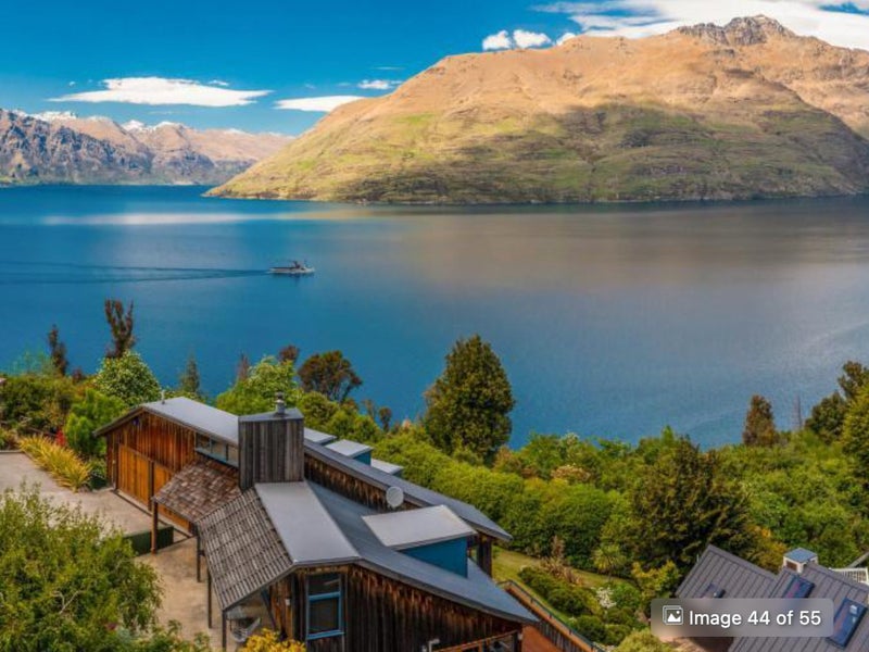 26 McKerrow Place, Sunshine Bay, Queenstown - Carousel 1
