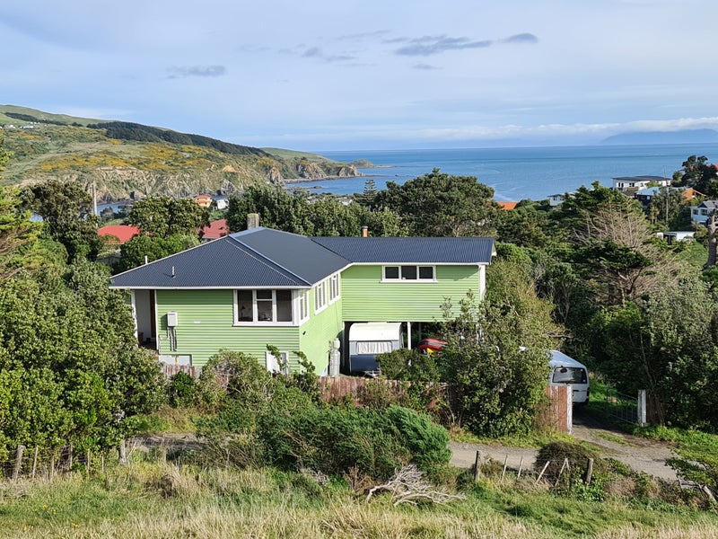 60 Owhiti Street, Titahi Bay, Porirua - Carousel 1