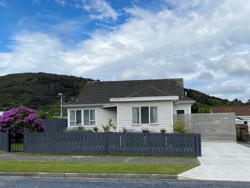 1 Shearer Crescent, Naenae, Lower Hutt - Carousel 1