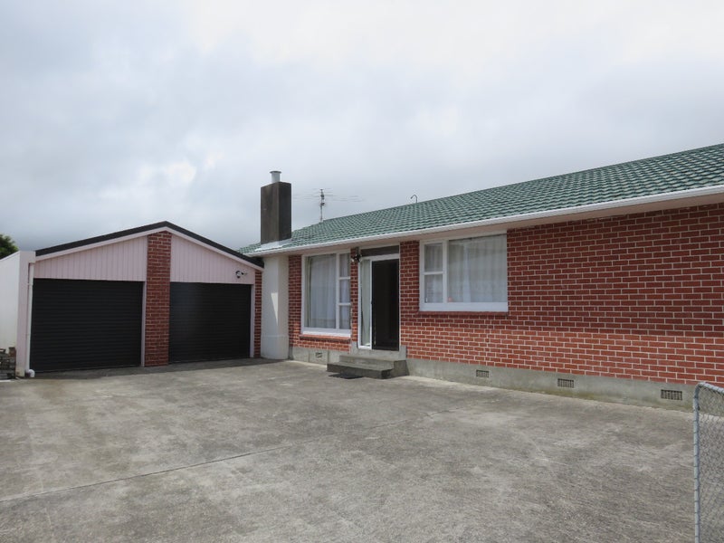 22 Rosebank Avenue, Avalon, Lower Hutt - Carousel 1