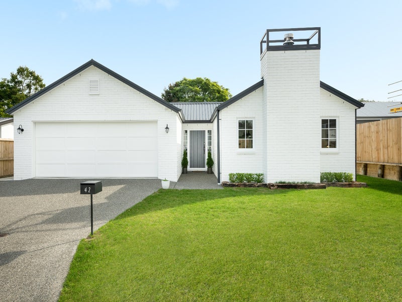 42 Audax Lane, Pyes Pa, Tauranga - Carousel 1