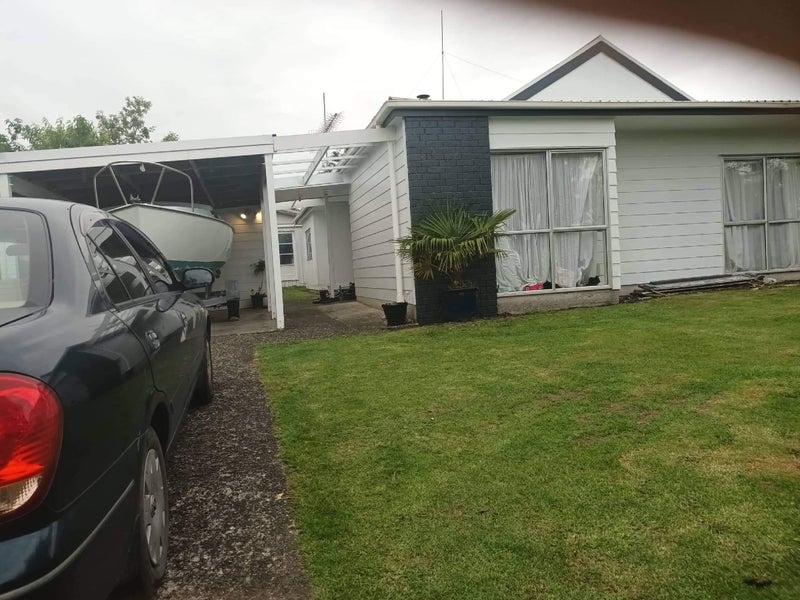 4 Steere Place, Tikipunga, Whangarei - Carousel 1