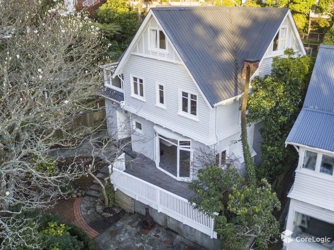 15 Lower North Terrace, Kelburn, Wellington - Carousel 1