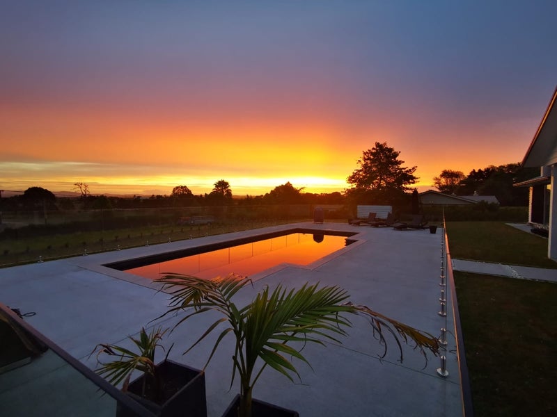 215 Old North Road, Kumeū - Carousel 1