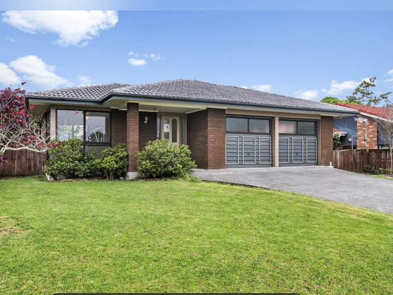 21 Woodview Rise, Botany Downs, Auckland - Carousel 1