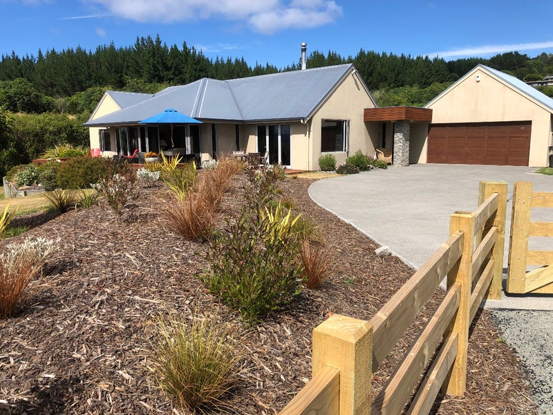 400 Gillespie Place, Taupo - Carousel 1