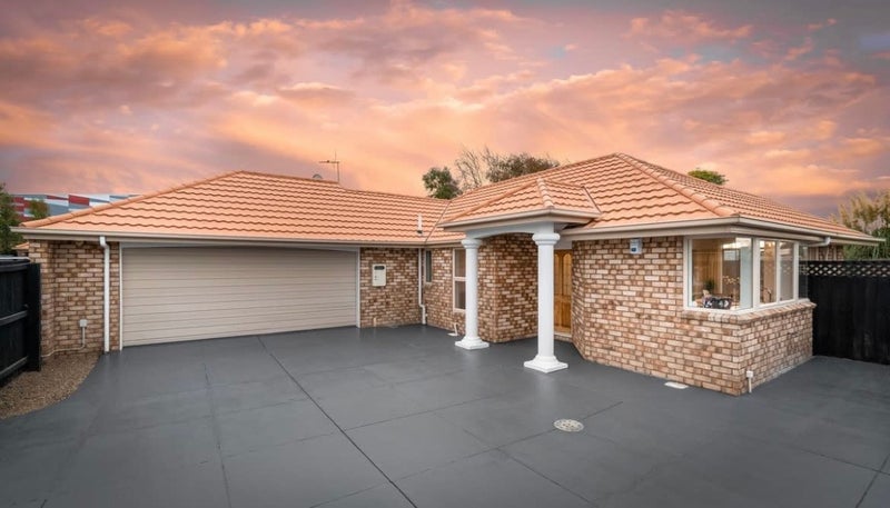 225A Travis Road, New Brighton, Christchurch - Carousel 1