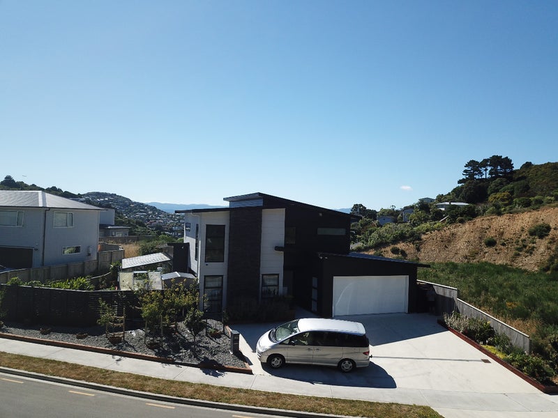 86 Silverstream Road, Crofton Downs, Wellington - Carousel 1