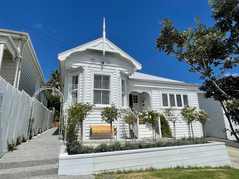 62 Second Avenue, Kingsland, Auckland - Carousel 1