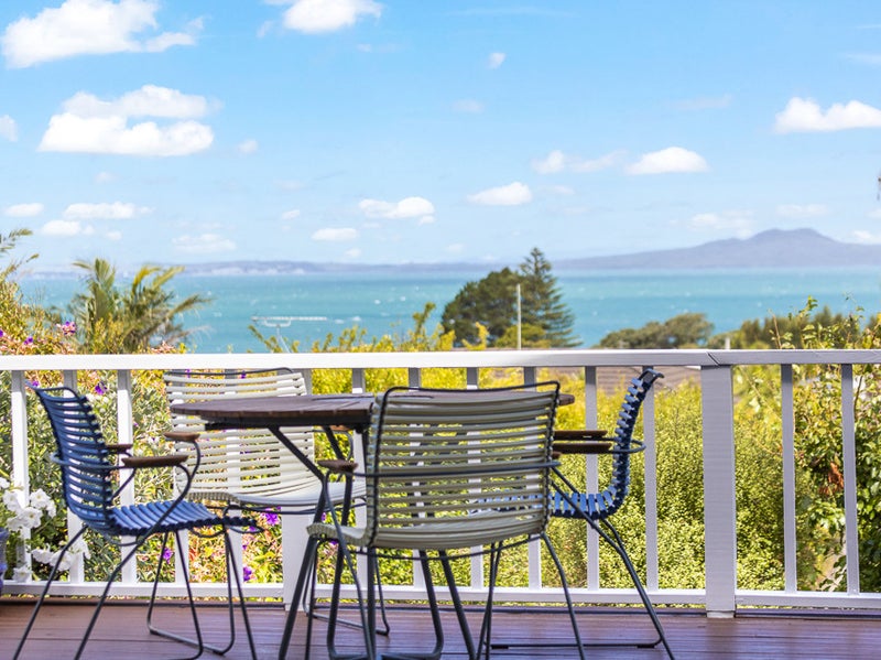 1/3 Auld Street, Torbay, Auckland - Carousel 1