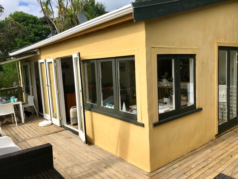 26 Palm Road, Palm Beach, Waiheke Island - Carousel 1