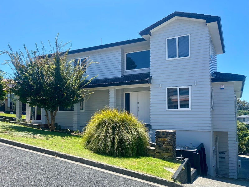 2 Gretna Green, Browns Bay, Auckland - Carousel 1