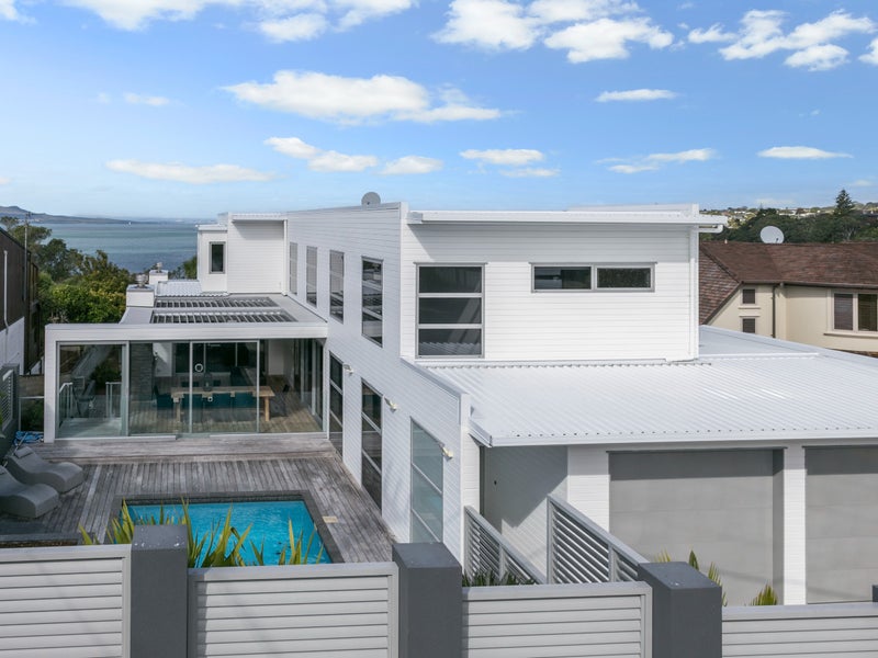 11 Churchill Road, Murrays Bay, Auckland - Carousel 1