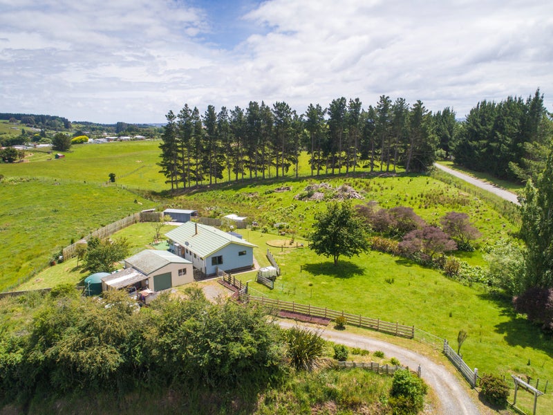 73 Monteith Street, Halcombe, Feilding - Carousel 1