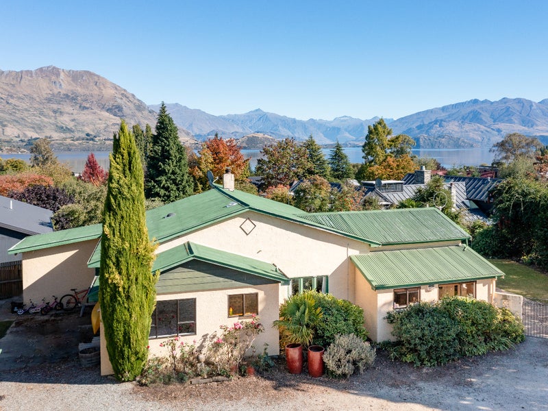142 Beacon Point Road, Wanaka - Carousel 1