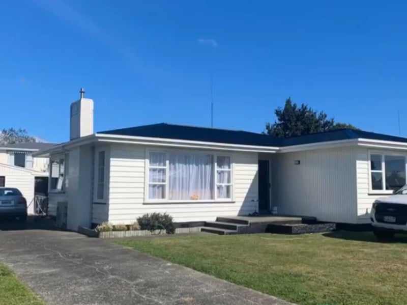 20 Henare Street, West End, Palmerston North - Carousel 1