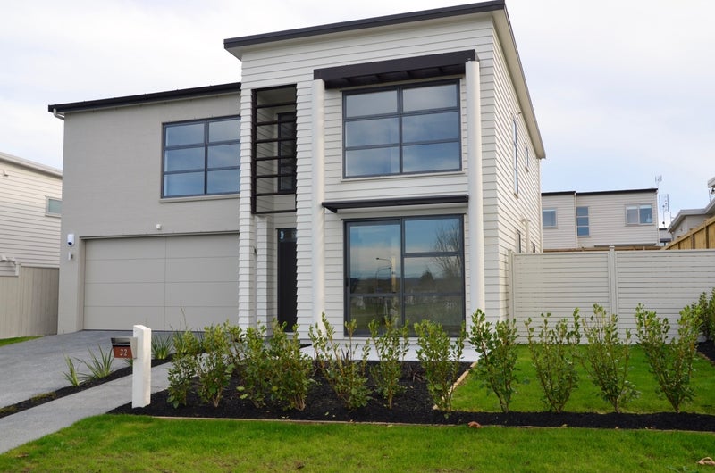32 Costa Viva Crescent, Karaka, Papakura - Carousel 1