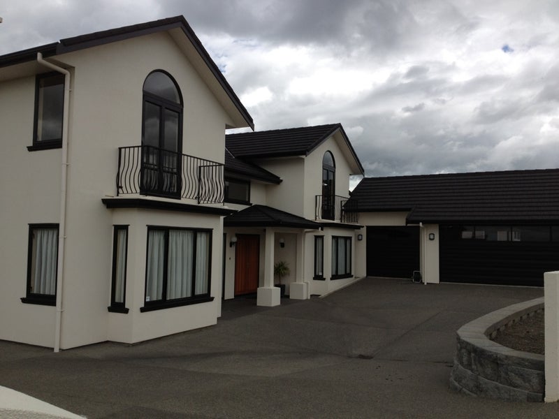 72 Cashmere Drive, Fitzherbert, Palmerston North - Carousel 1