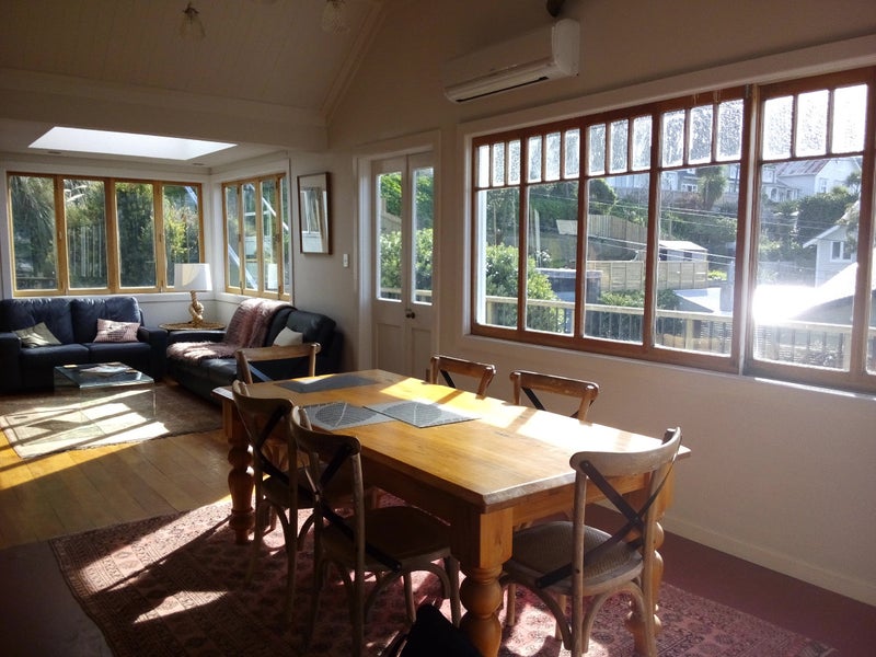 258 Queens Drive, Lyall Bay, Wellington - Carousel 1