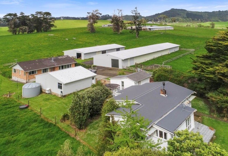 129 Hunter Road, Henderson - Carousel 1