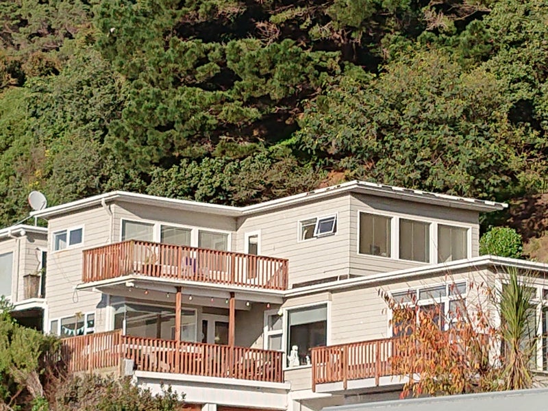 8 Ludlam Street, Seatoun, Wellington - Carousel 1