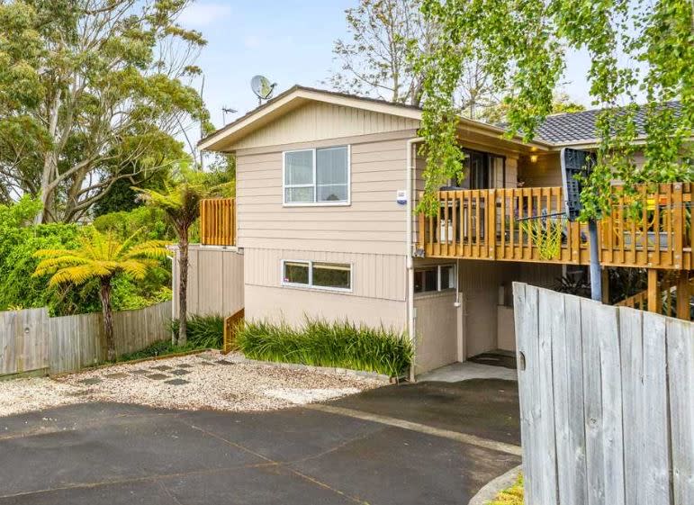 4 Metcalfe Road, Ranui, Auckland - Carousel 1