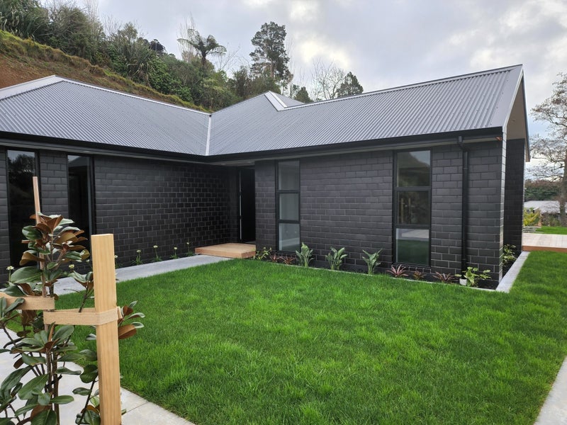10 Orite Drive, Welbourn, New Plymouth - Carousel 1
