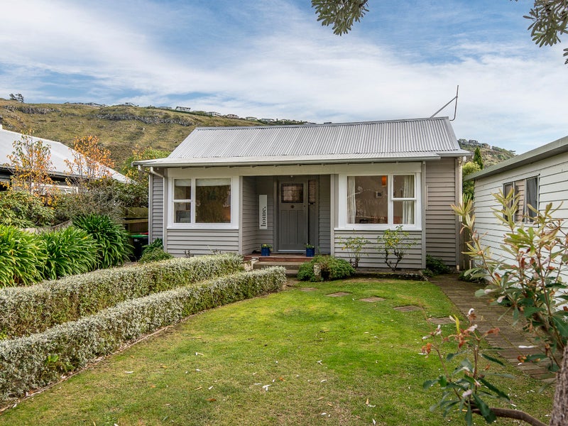 18 Clark Street, Sumner, Christchurch - Carousel 1