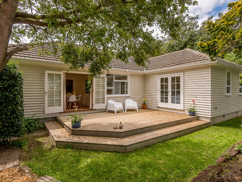 50 Bay View Road, Moncks Bay, Christchurch - Carousel 1