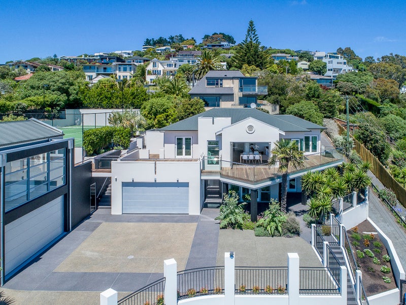 25 Kinsey Terrace, Clifton, Christchurch - Carousel 1