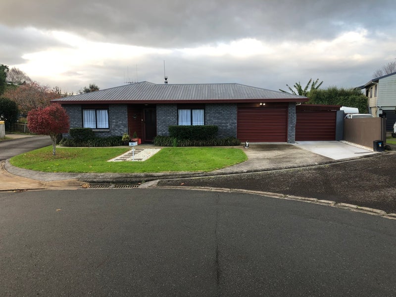 14 Dunrobbin Place, Gate Pa, Tauranga - Carousel 1