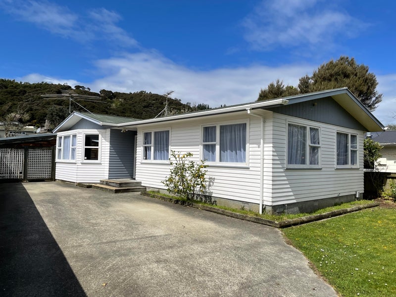 52 Meremere Street, Wainuiomata, Lower Hutt - Carousel 1